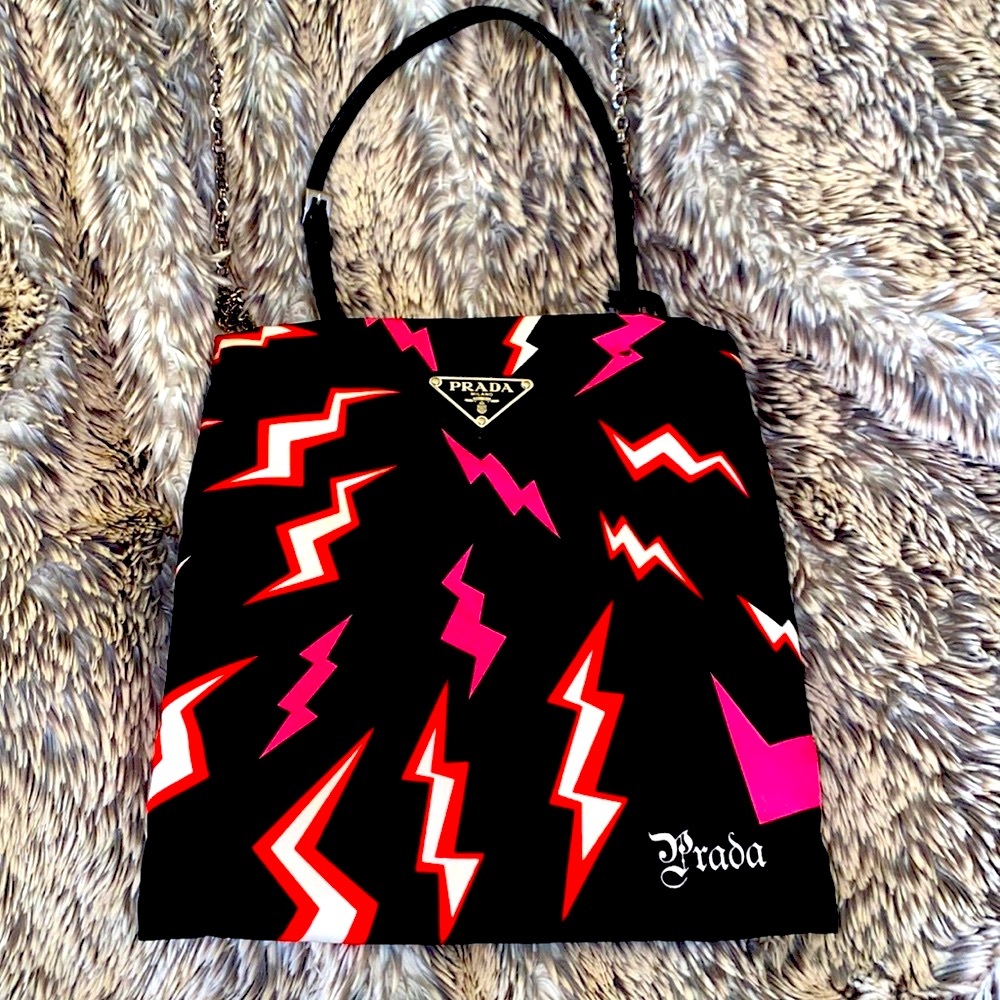 COPY - PRADA Tessuto Thunder. Code: 1BA252 Tag: LACCA, made in Tessuto, Italy 🇮…